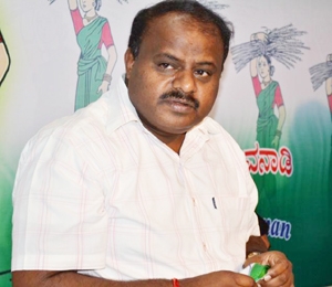 Cong, BJP in frivolous tussels, poor governance - HDK  